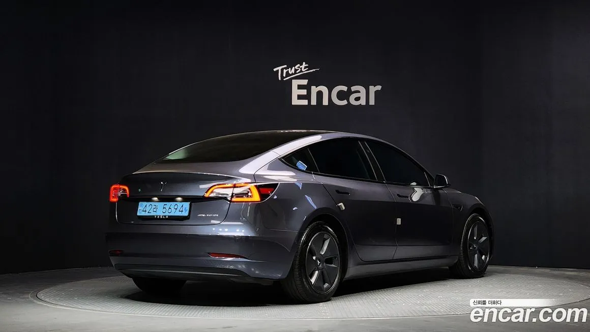 Tesla Model 3 2021 из KR, фото 2