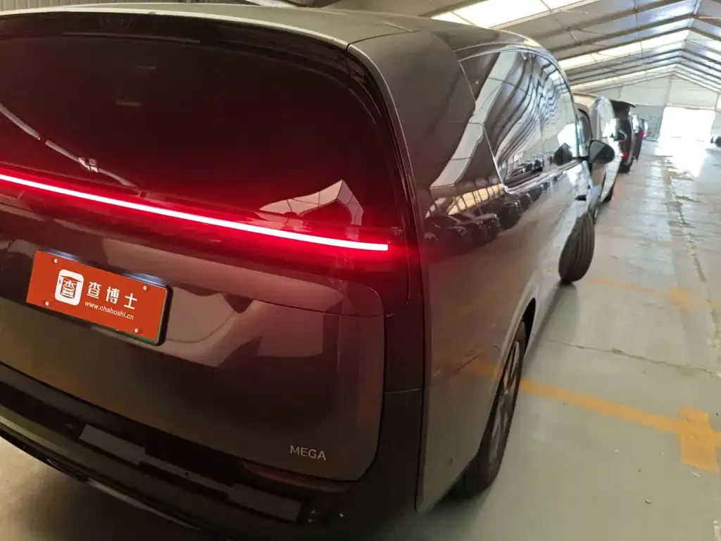 Li Auto MEGA 2024 из CN, фото 3