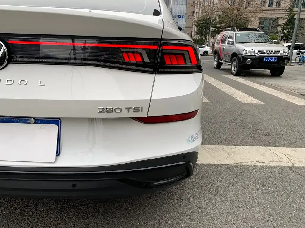 Volkswagen Lamando 2023 из CN, фото 9