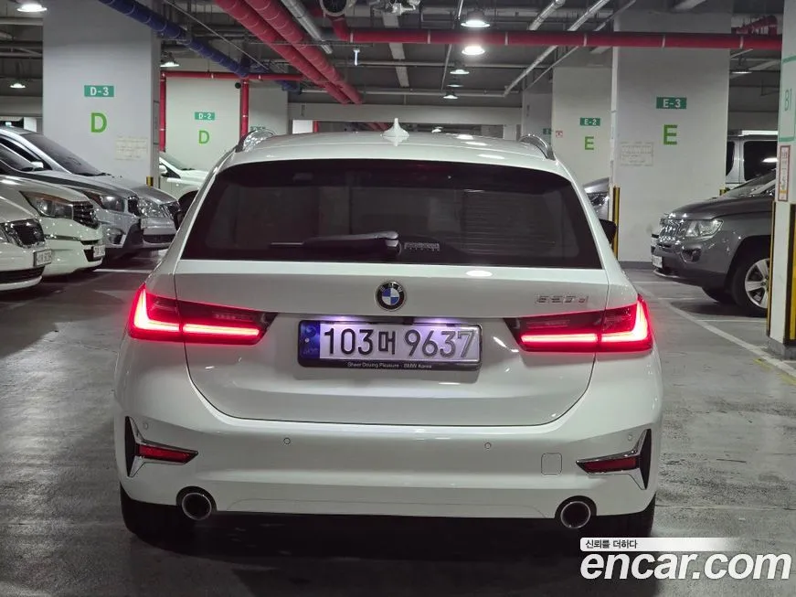 BMW 3-Series 2022 из KR, фото 3