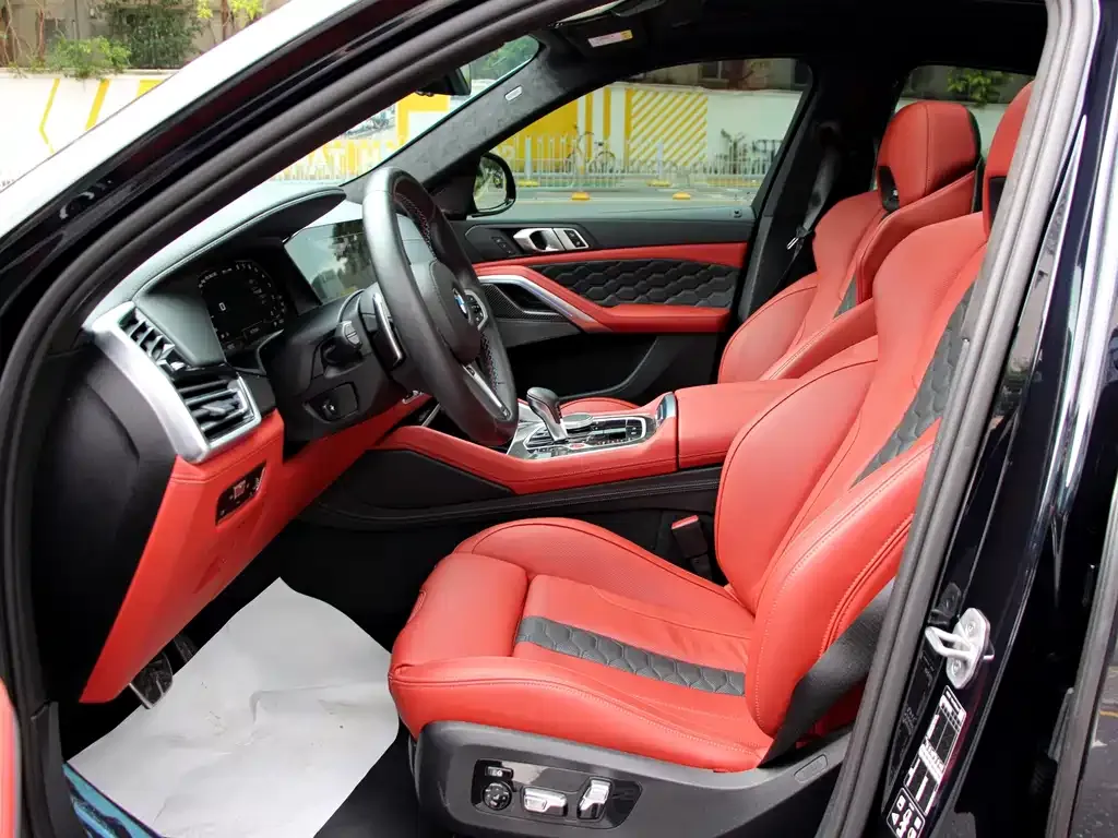 BMW X6 M 2023 из CN, фото 4