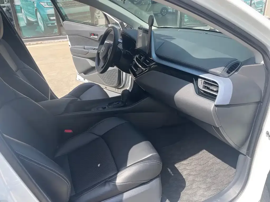 Toyota IZOA 2021 из CN, фото 10