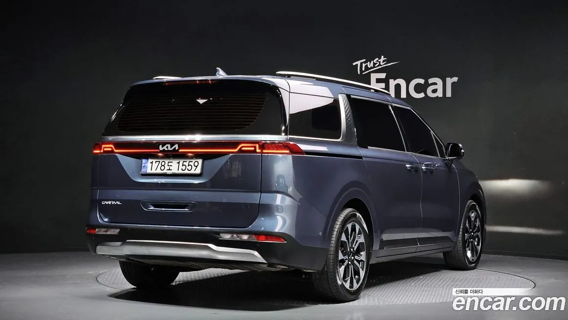 Kia Carnival 2023 из KR, фото 2