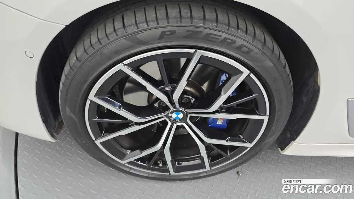 BMW 5-Series 2023 из KR, фото 5