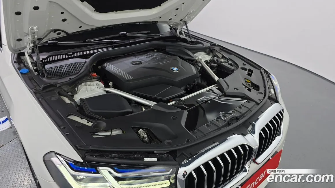BMW 5-Series 2023 из KR, фото 6