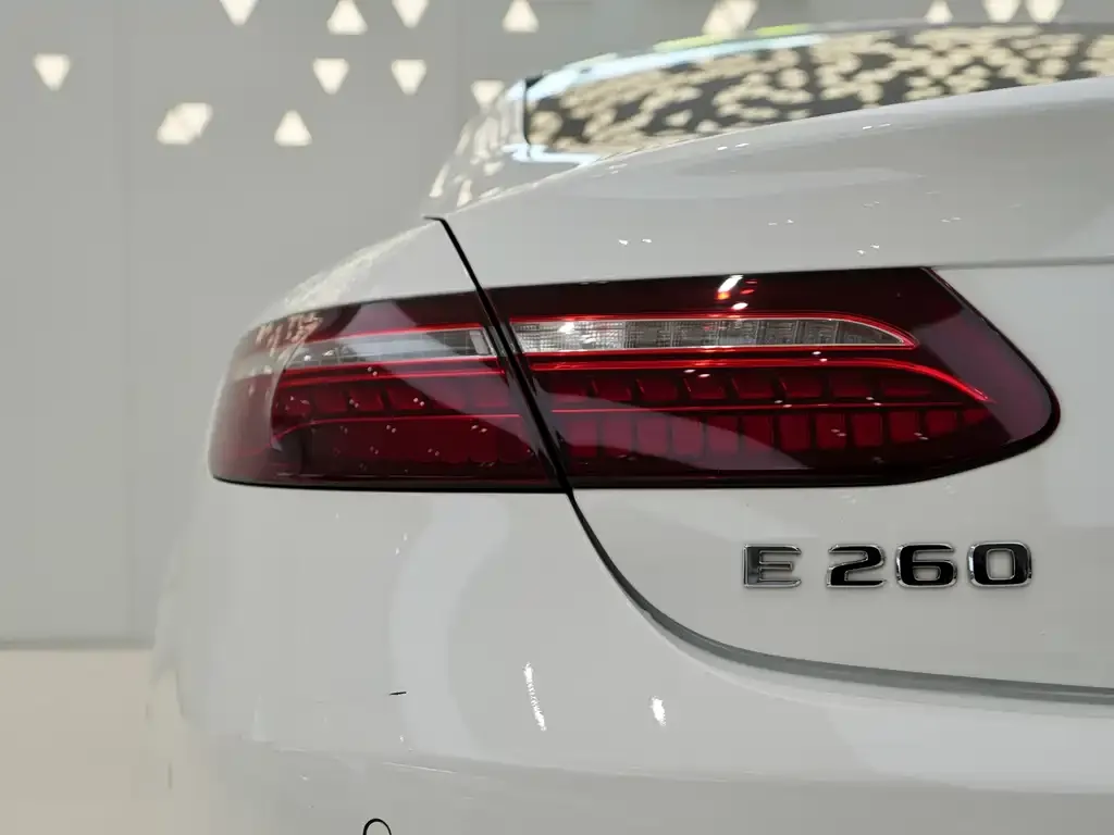 Mercedes-Benz E-Class (Import) — фото 6