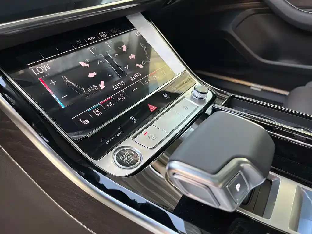 Audi A8 2025 из CN, фото 7