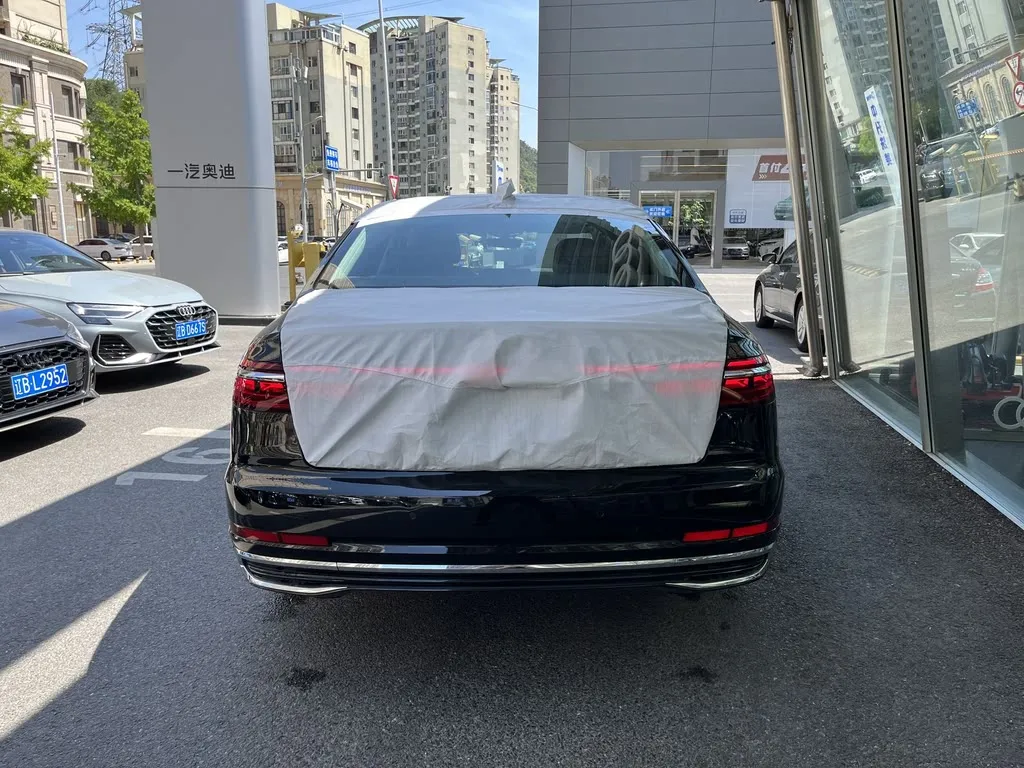 Audi A8 2025 из CN, фото 9