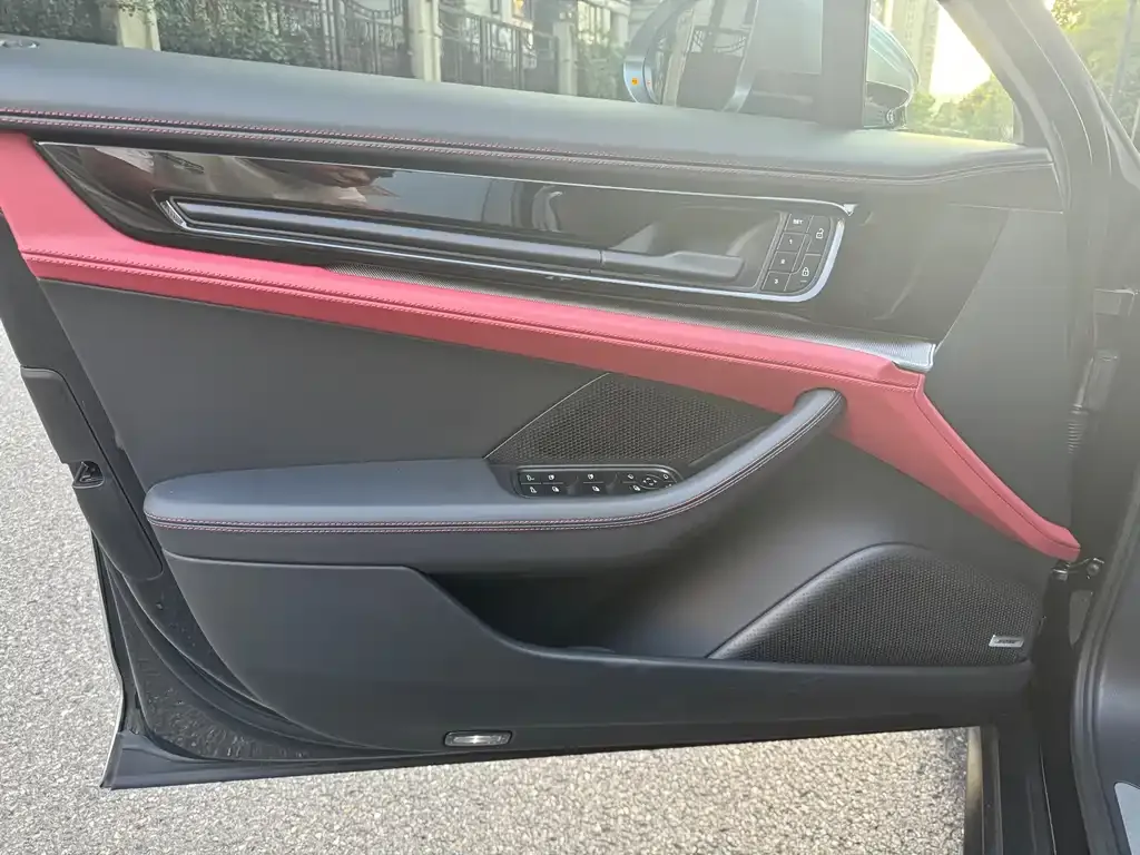 Porsche Panamera 2024 из CN, фото 3