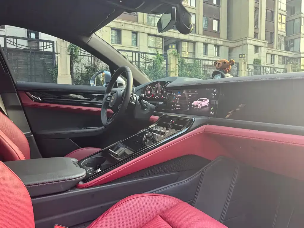 Porsche Panamera 2024 из CN, фото 9