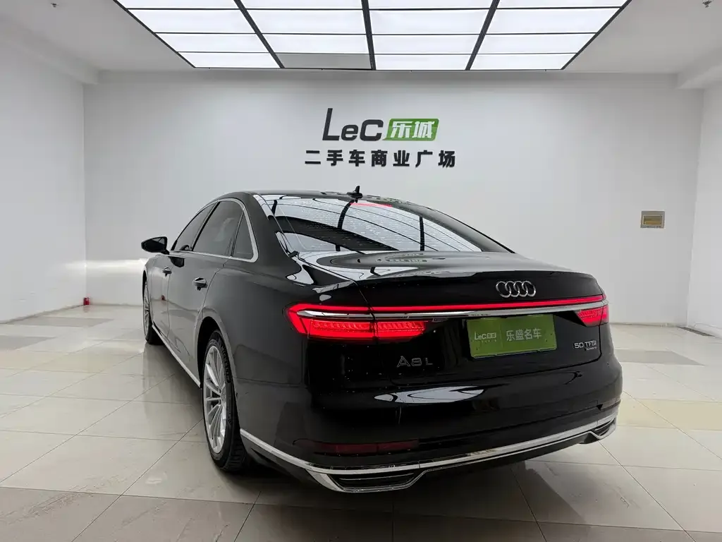 Audi A8 2021 из CN, фото 7