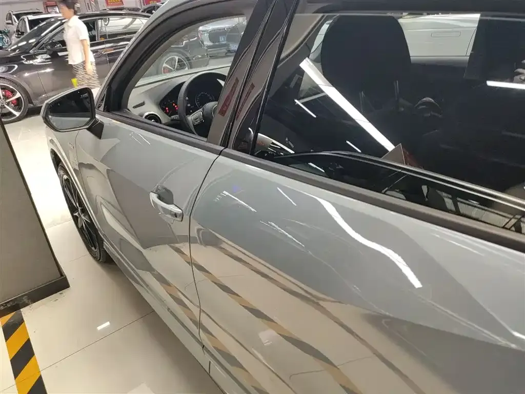 Audi Q2L 2023 из CN, фото 5