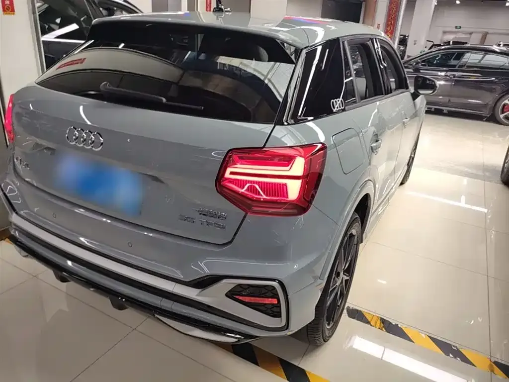 Audi Q2L 2023 из CN, фото 7
