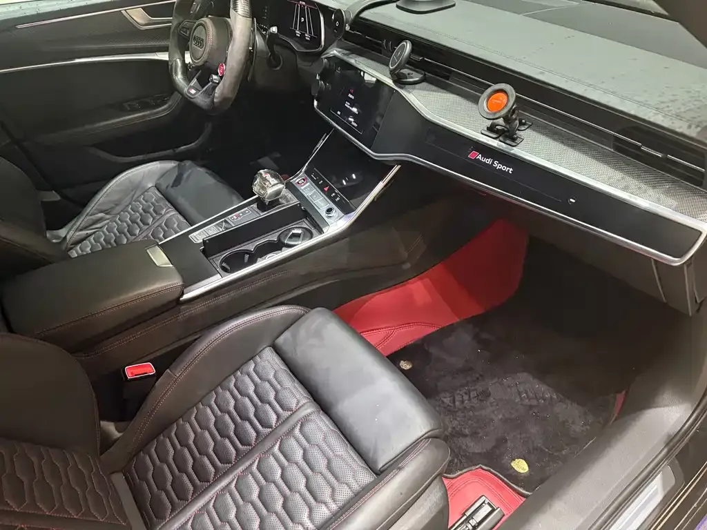 Audi RS 6 2021 из CN, фото 7