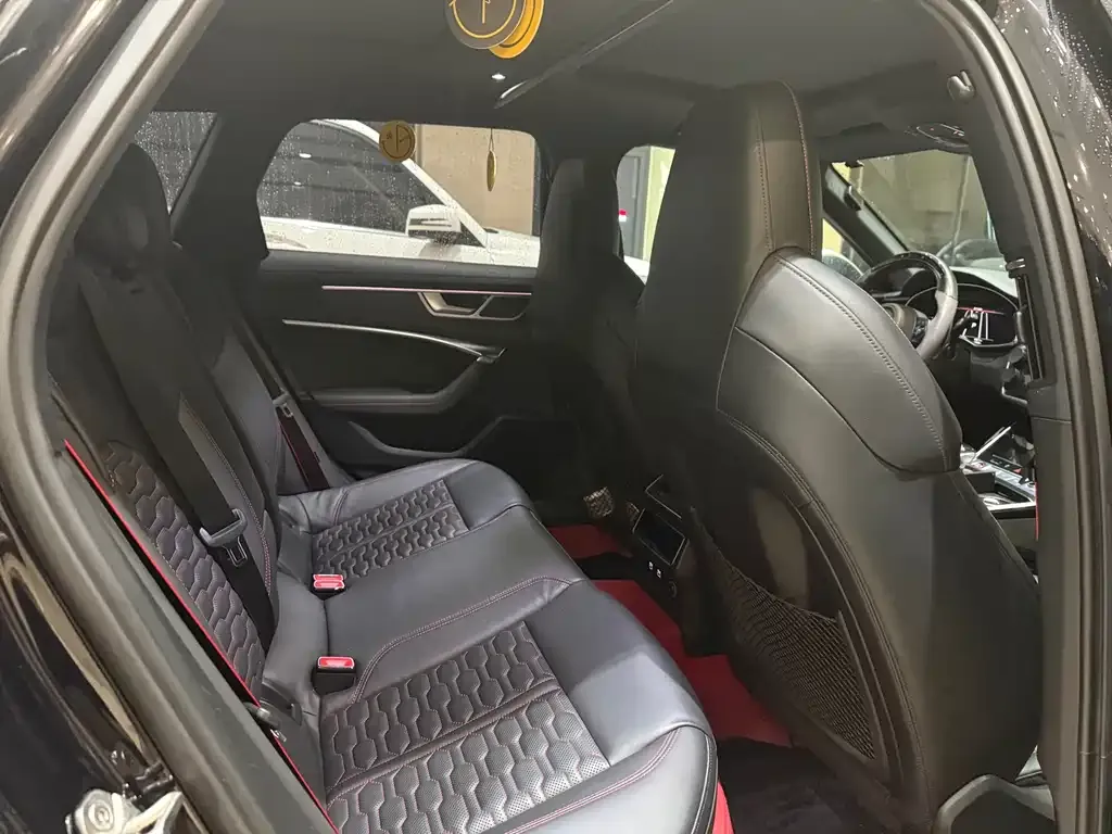 Audi RS 6 2021 из CN, фото 8