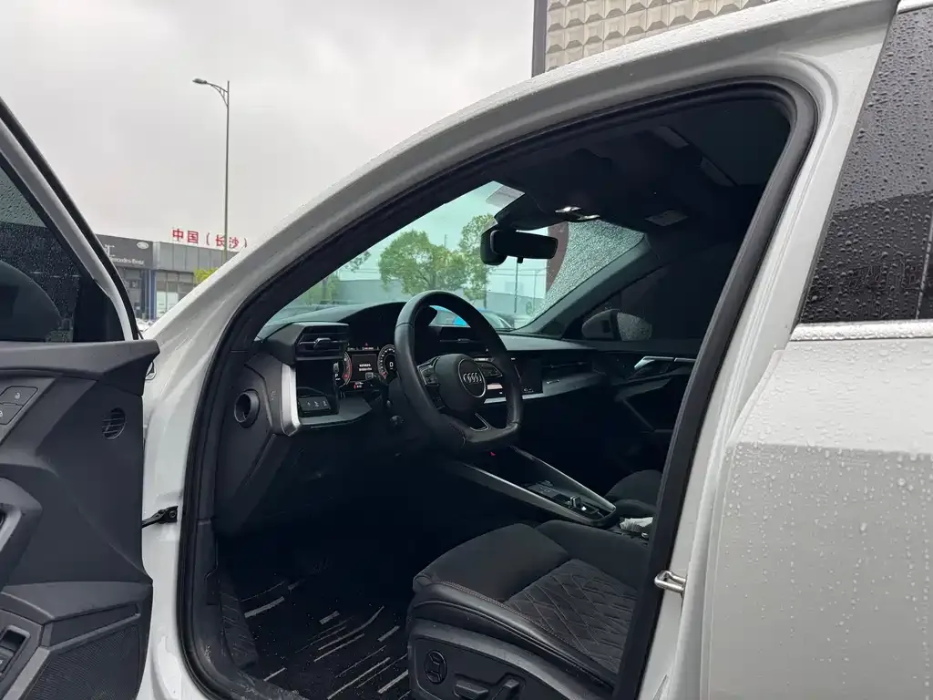 Audi A3 2024 из CN, фото 7
