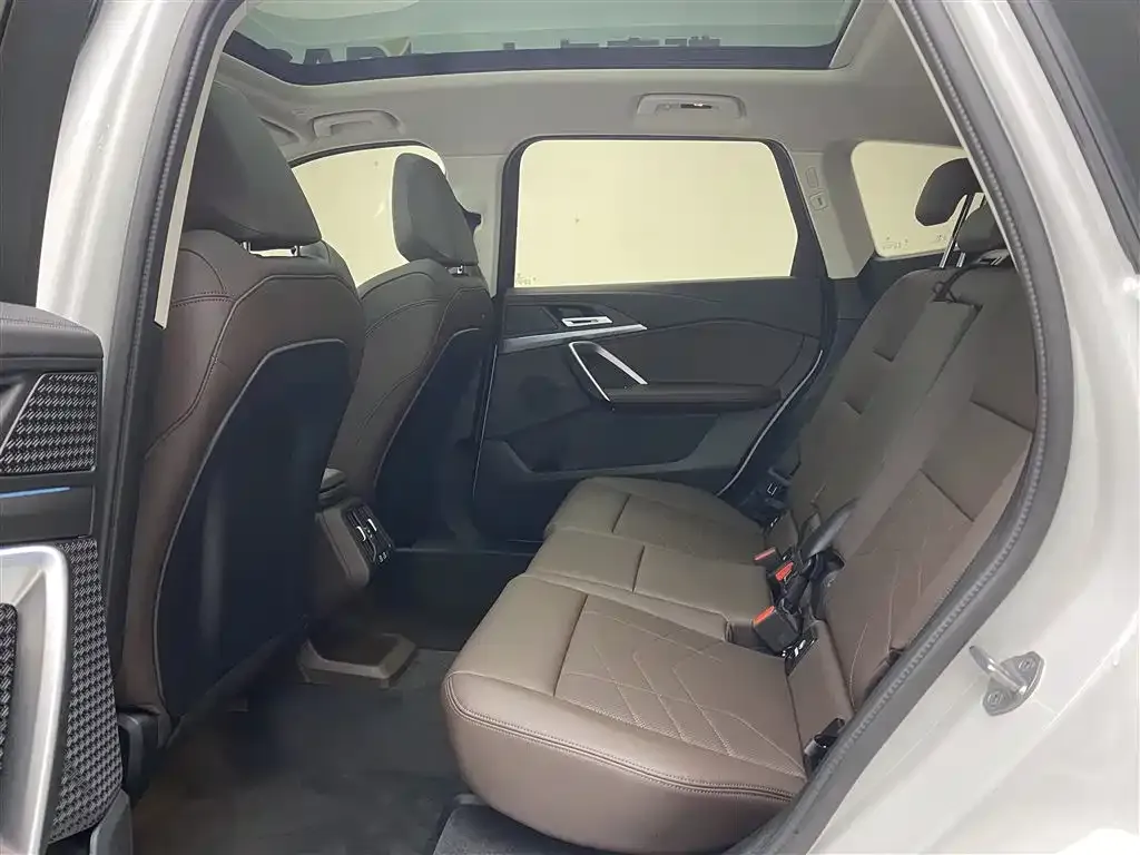 BMW X1 2025 из CN, фото 10