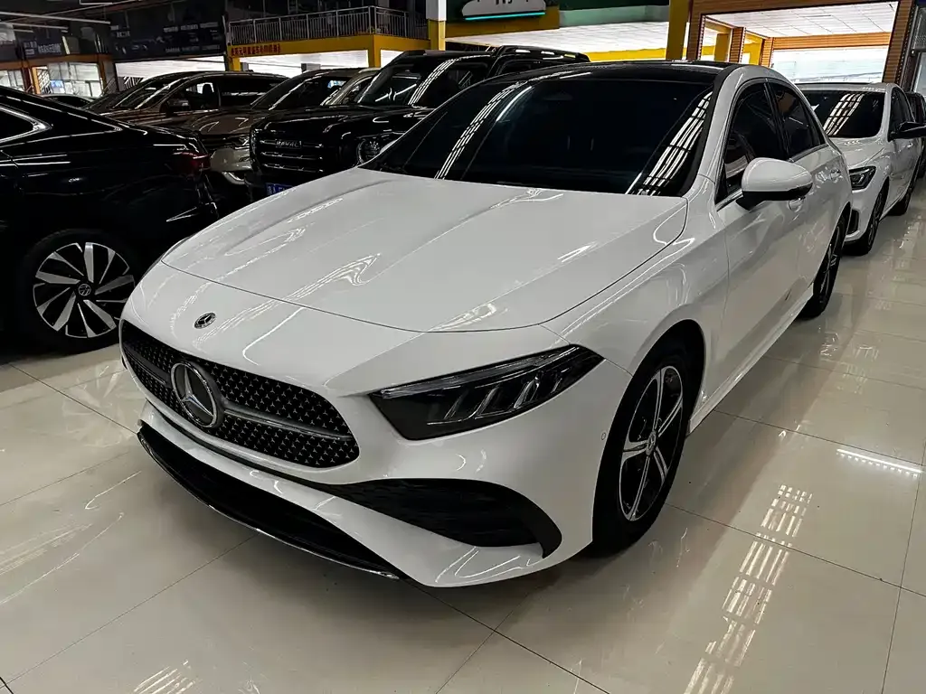 Mercedes-Benz A-Class 2023 из CN, фото 1