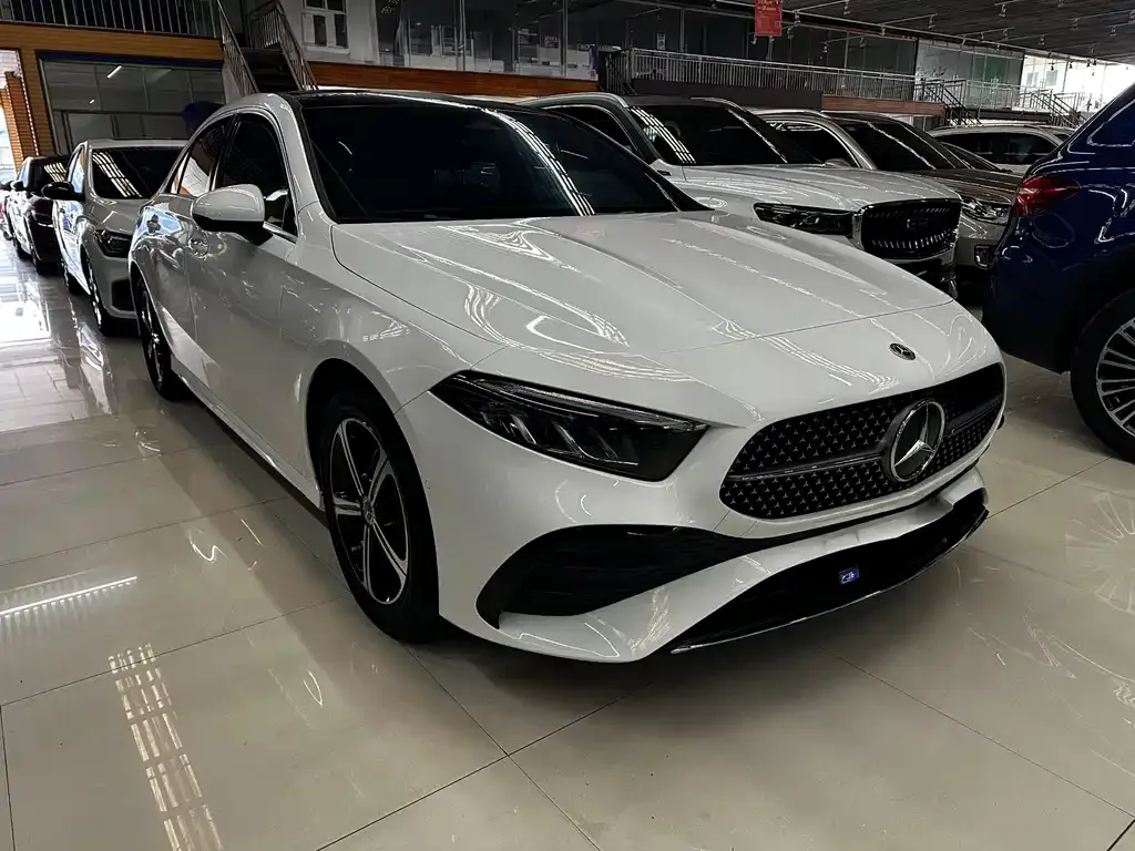 Mercedes-Benz A-Class 2023 из CN, фото 3