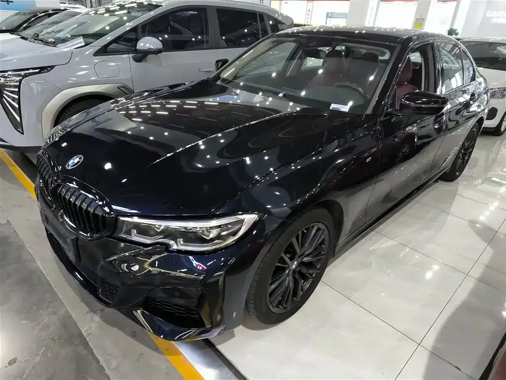 BMW 3 Series 2021 из CN, фото 1