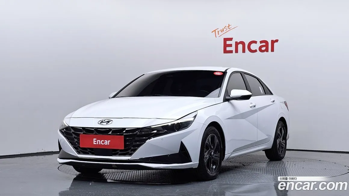 Hyundai AVANTE 2023 из KR, фото 1