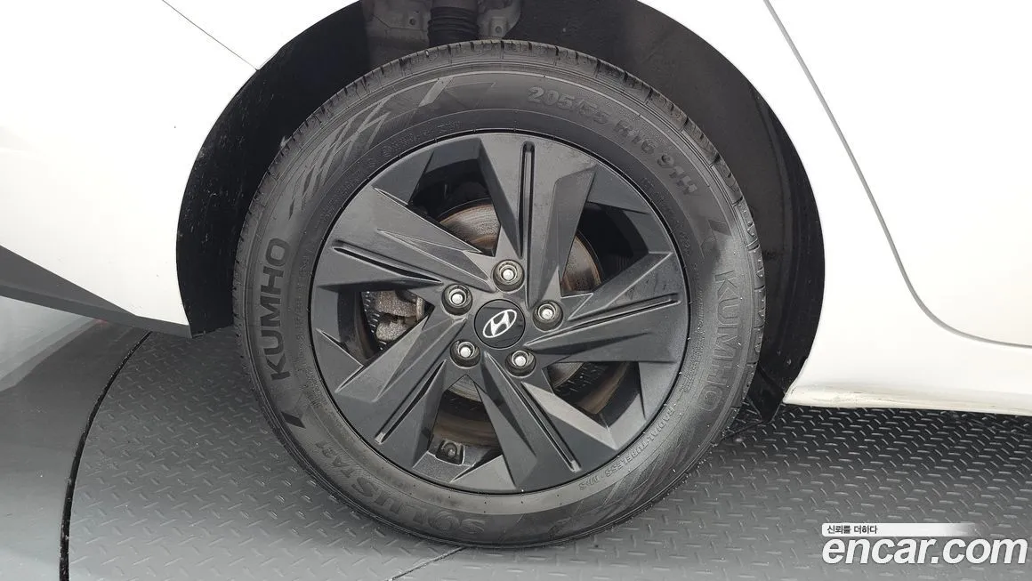 Hyundai AVANTE 2023 из KR, фото 5