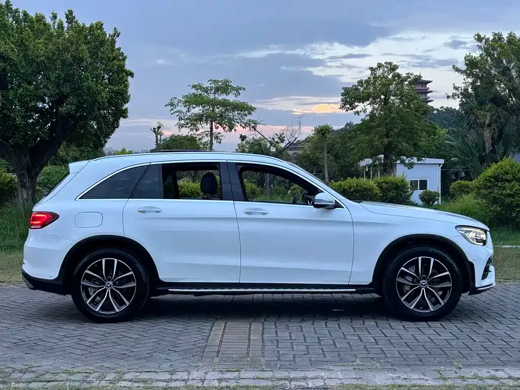 Mercedes-Benz GLC — фото 4