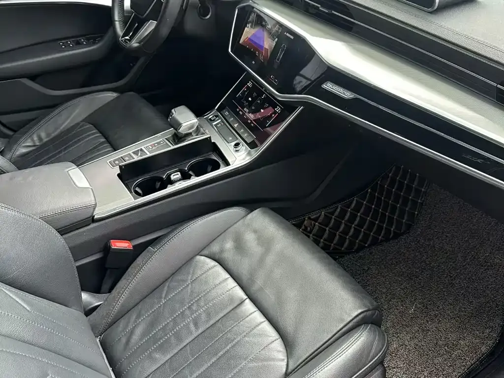 Audi A6L 2021 из CN, фото 4