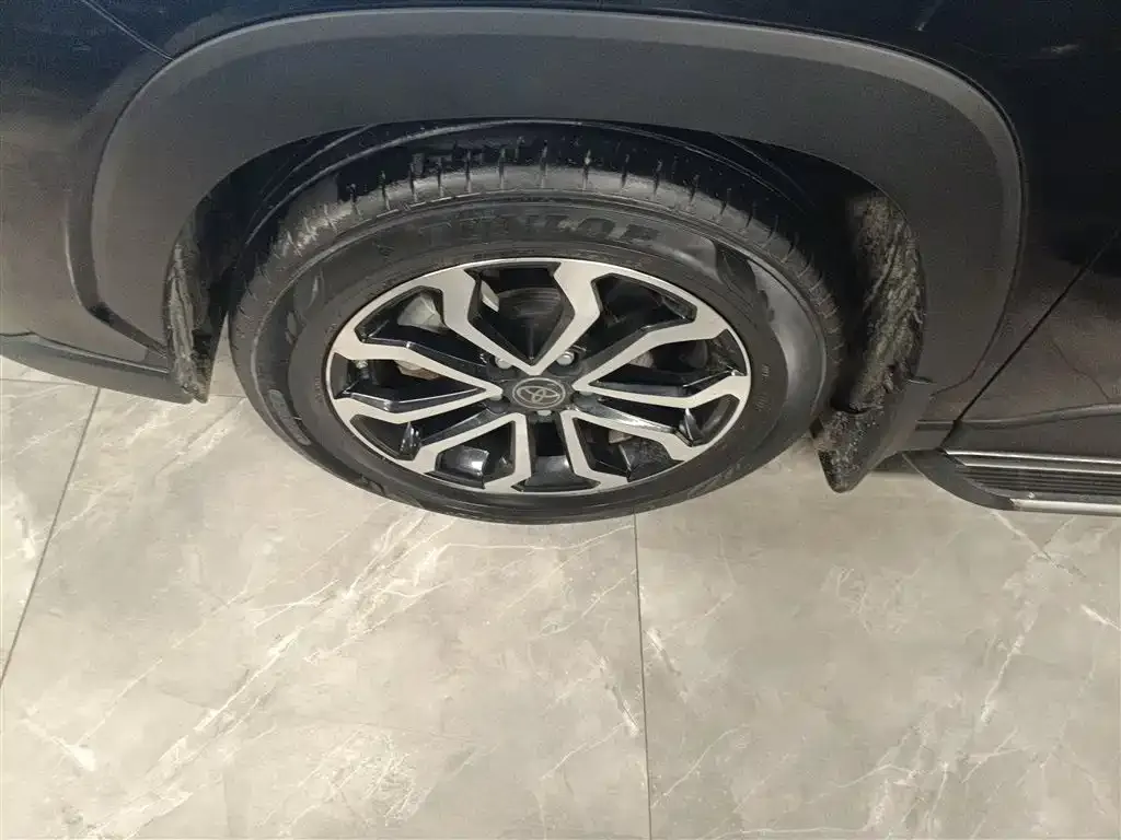 Toyota Frontlander 2022 из CN, фото 5