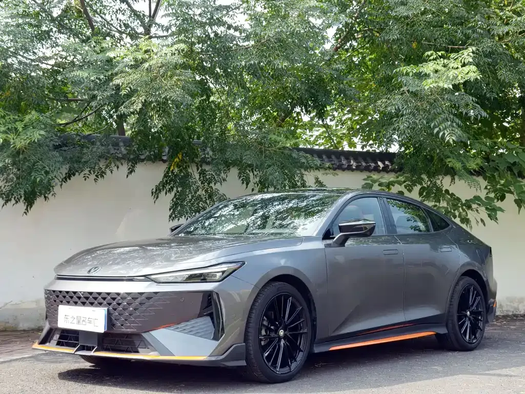 Changan UNI-V 2024 из CN, фото 1