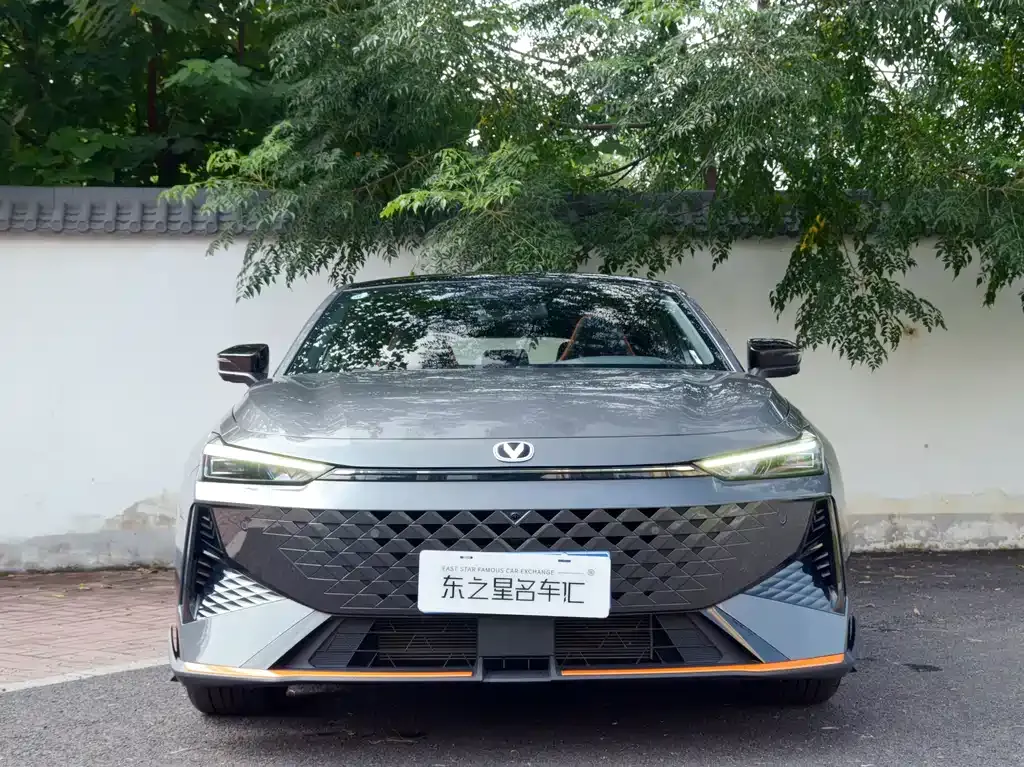 Changan UNI-V 2024 из CN, фото 2