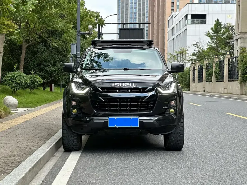 Isuzu D-MAX 2022 из CN, фото 2
