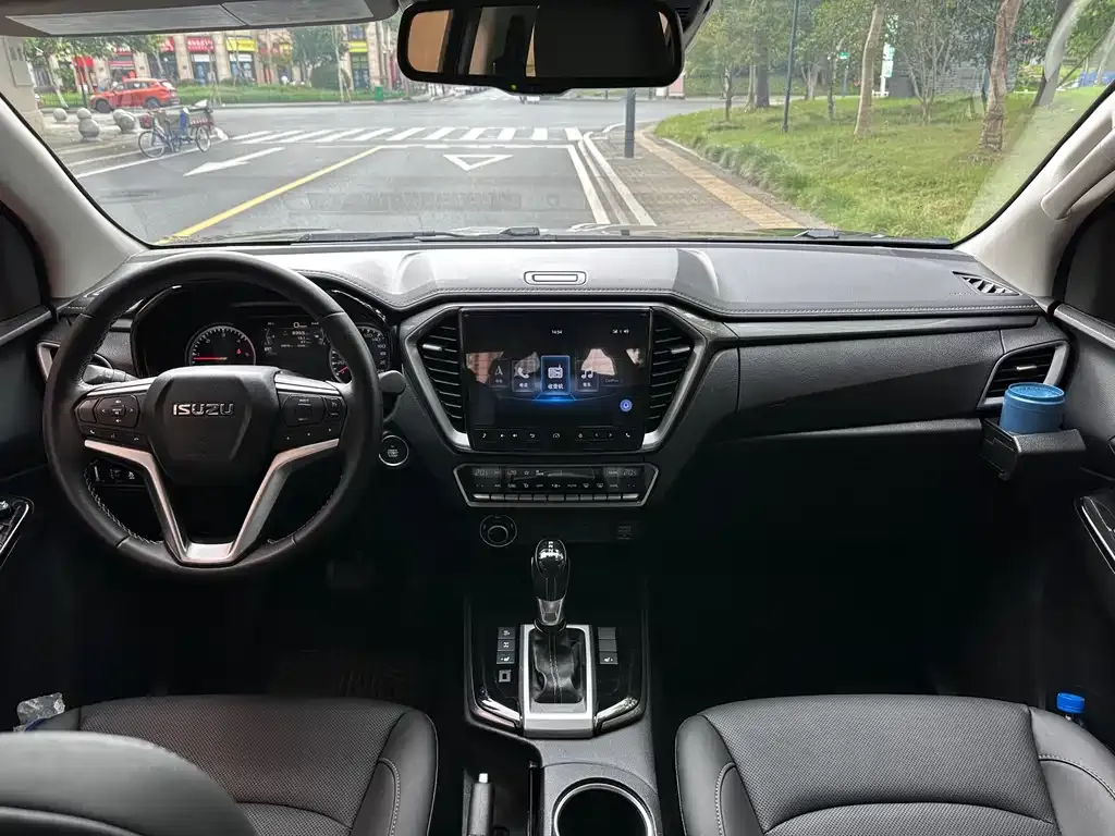 Isuzu D-MAX 2022 из CN, фото 8