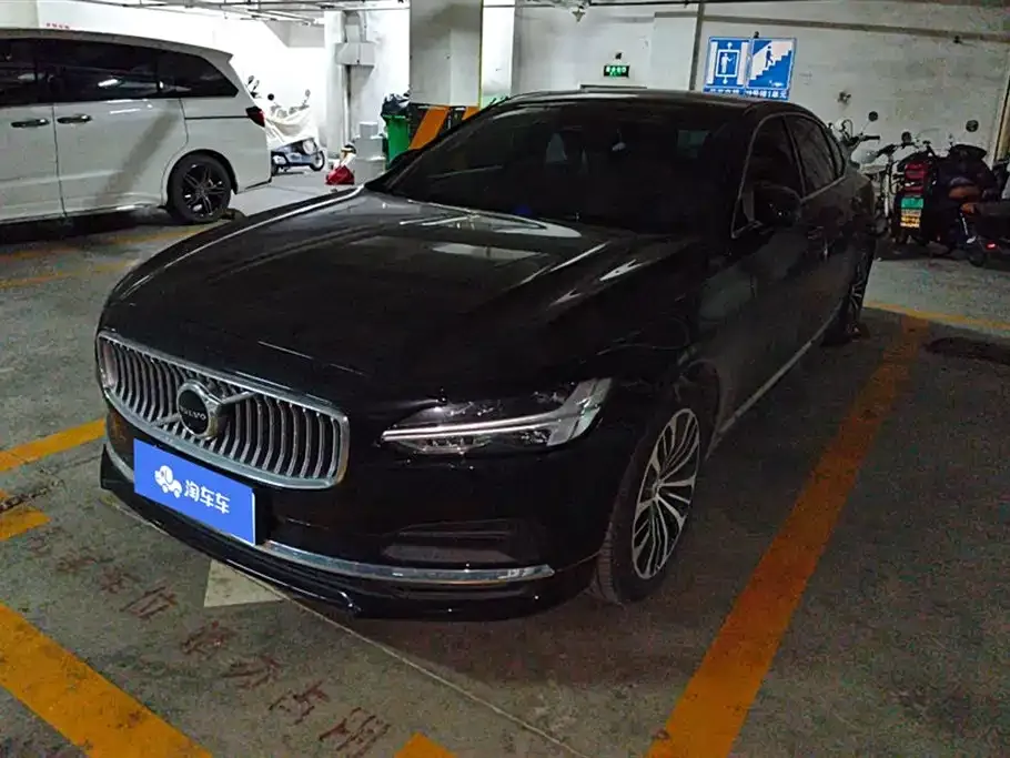 Volvo S90 2023 из CN, фото 1