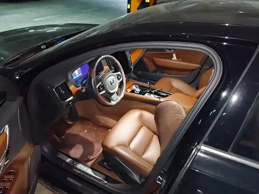 Volvo S90 2023 из CN, фото 9