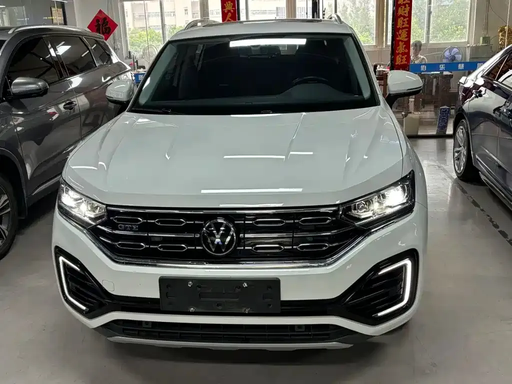 Volkswagen GTE PHEV 2022 из CN, фото 1