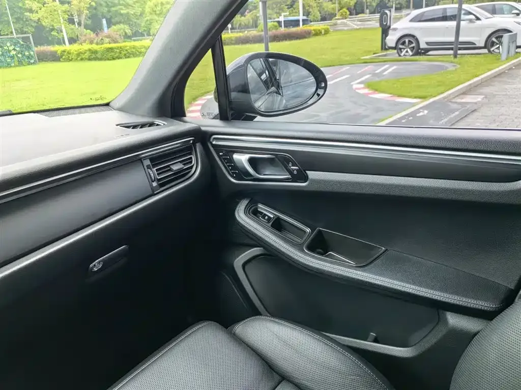 Porsche Macan 2022 из CN, фото 7