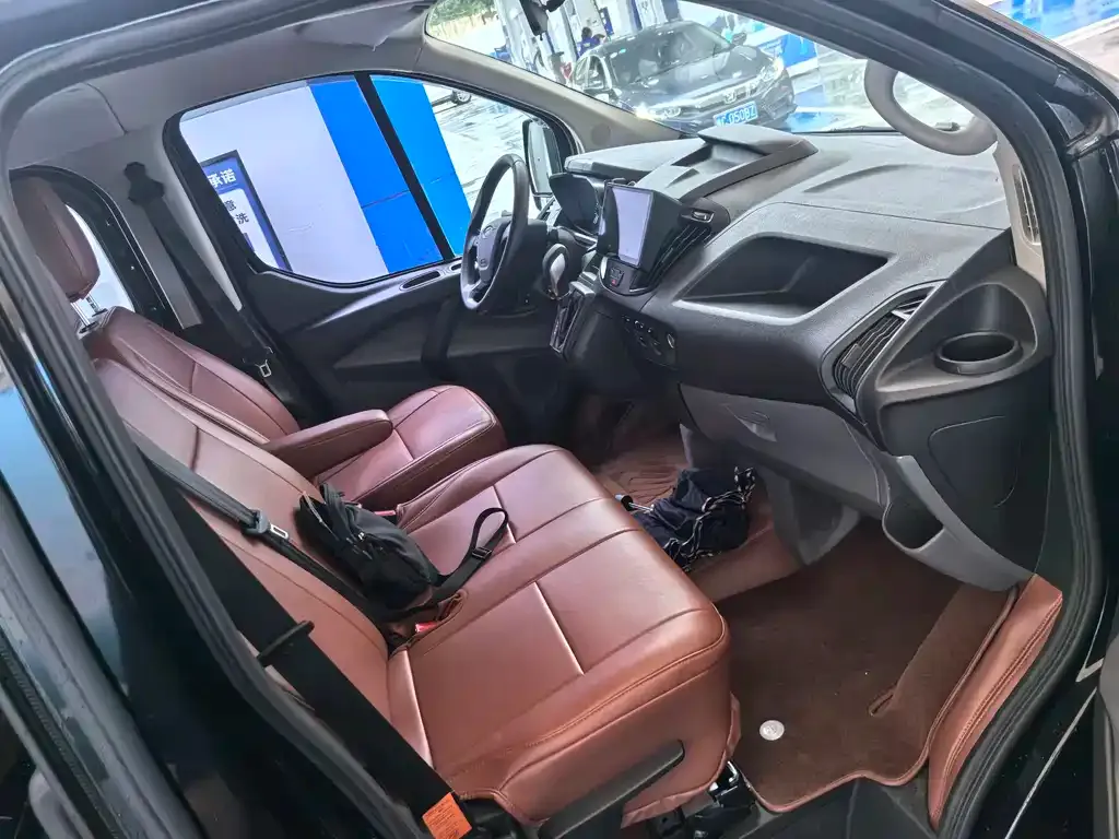 Ford Transit 2022 из CN, фото 10