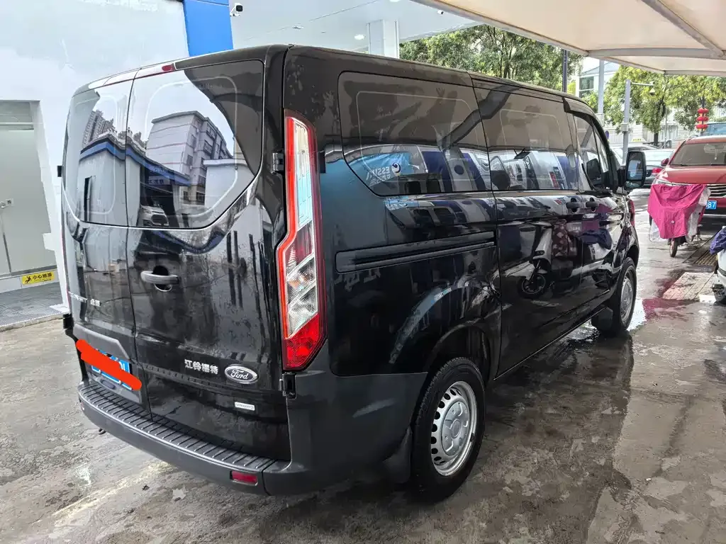 Ford Transit 2022 из CN, фото 3