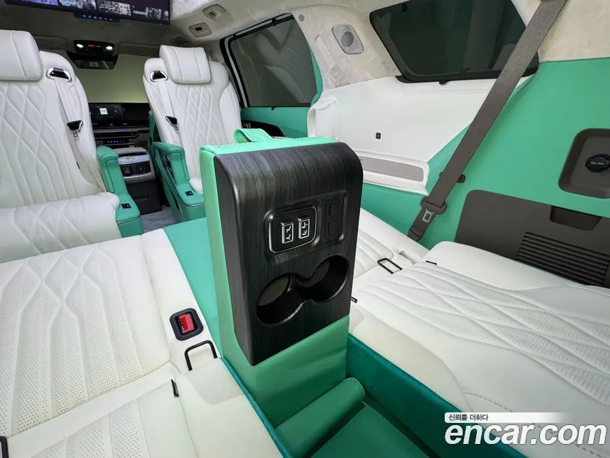 Kia Carnival — фото 10