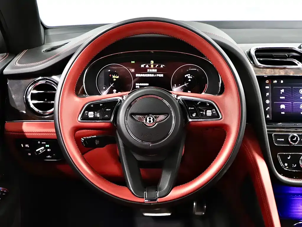 Bentley Bentayga 2021 из CN, фото 10