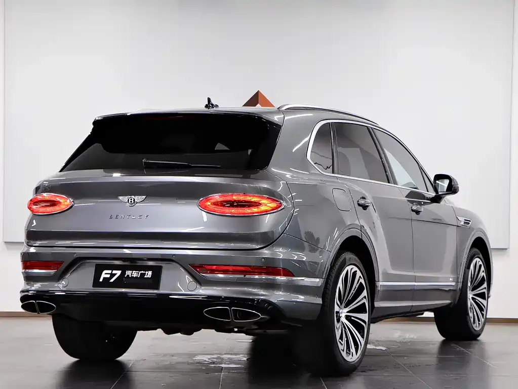 Bentley Bentayga 2021 из CN, фото 6