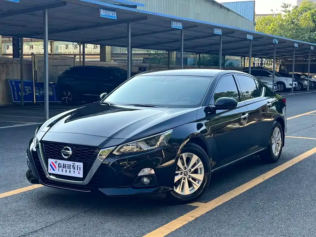 Nissan Teana 2022 из CN, фото 1