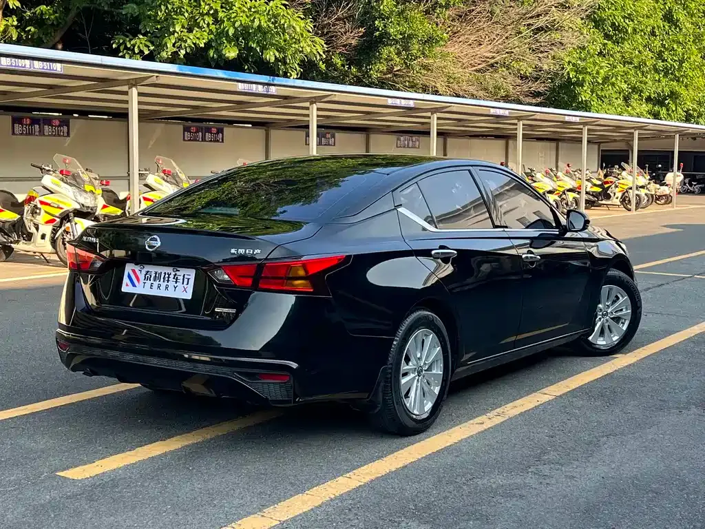 Nissan Teana 2022 из CN, фото 6