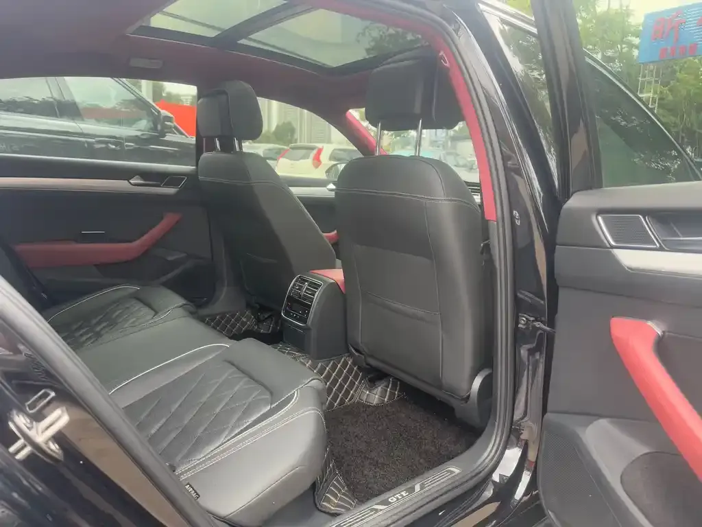 Volkswagen Magotan GTE PHEV 2023 из CN, фото 9