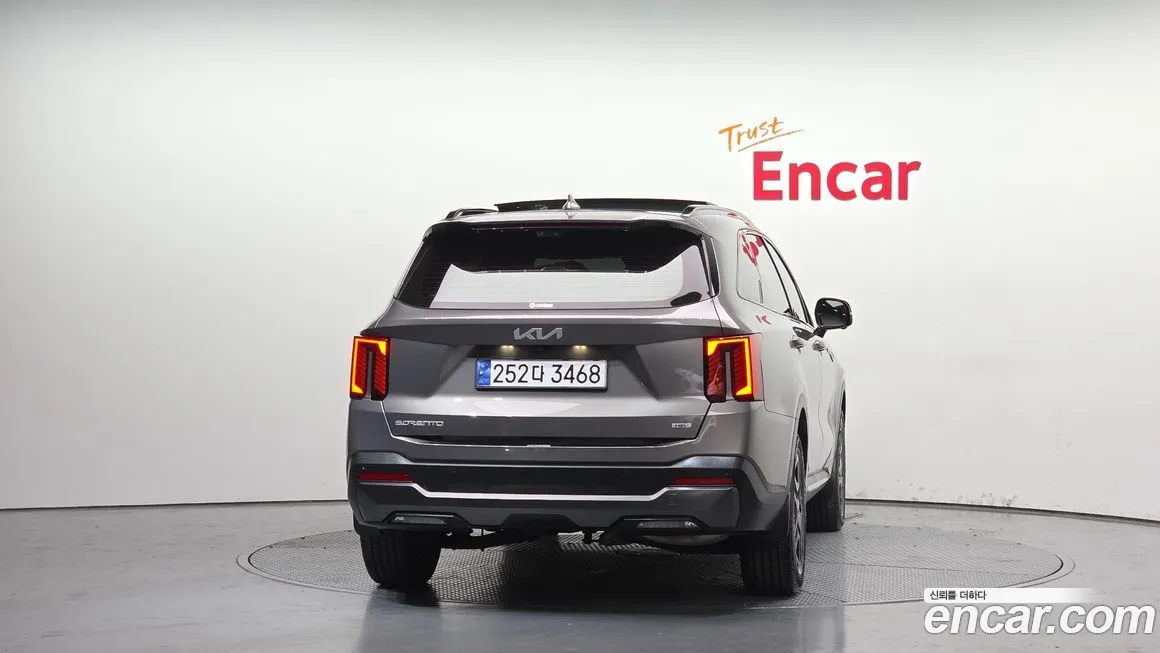 Kia Sorento — фото 4