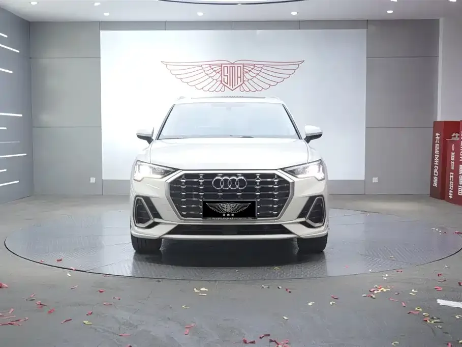 Audi Q3 — фото 5
