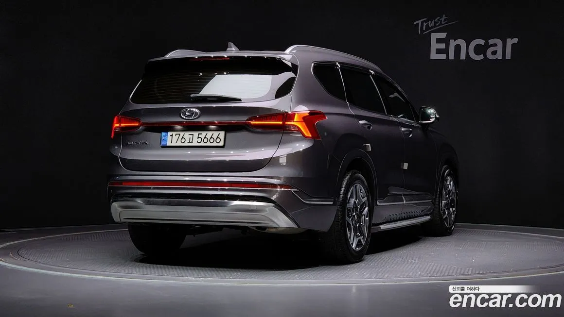 Hyundai Santafe 2023 из KR, фото 2