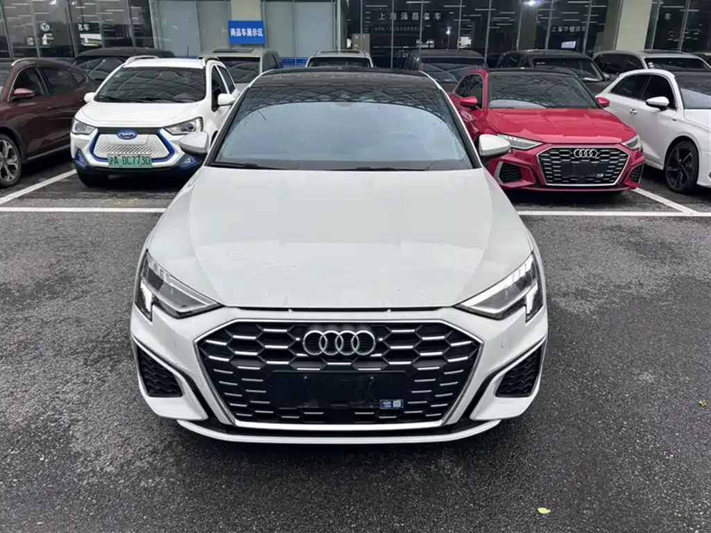 Audi A3 2023 из CN, фото 7