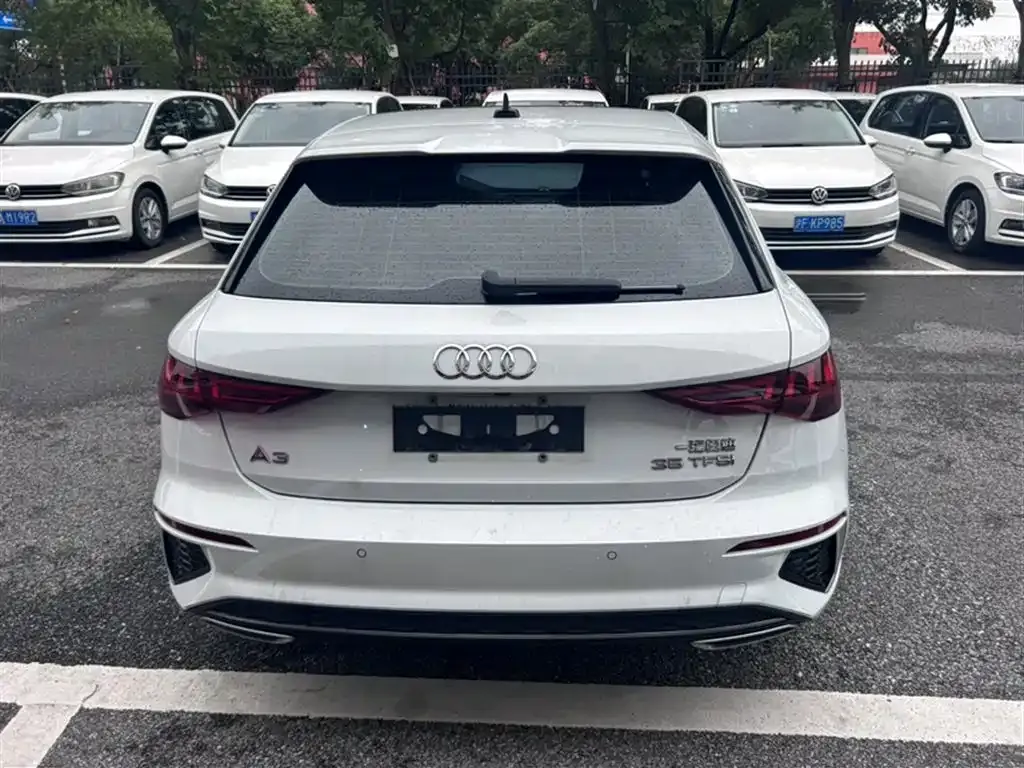 Audi A3 2023 из CN, фото 9